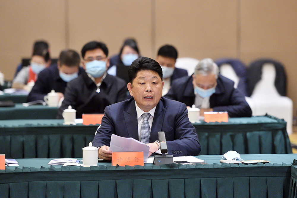 福建省委省政府和企业家座谈,许明金会长应邀参会并发言 福建省委省政府和企业家座谈,许明金会长应邀参会并发言