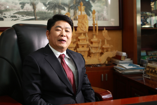许明金会长参加全国两会,接受媒体采访 许明金会长参加全国两会,接受媒体采访