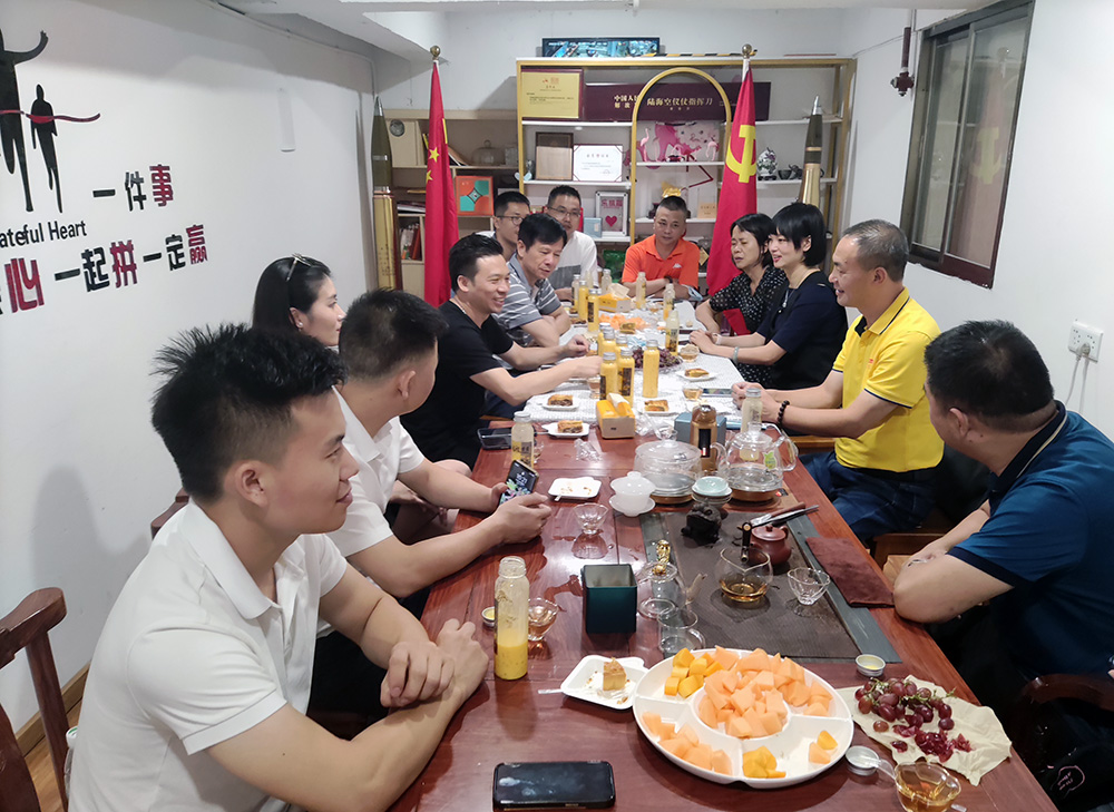 秘书处一行赴青委会企业宣传换届工作 秘书处一行赴青委会企业宣传换届工作