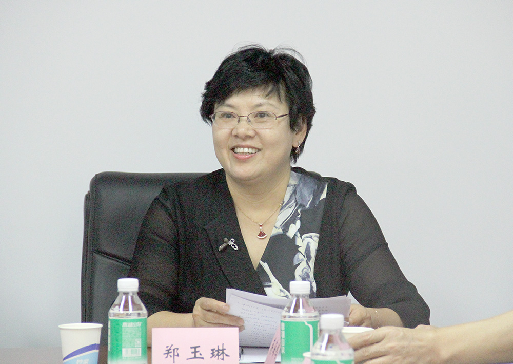 龙岩市政协副主席、市工商联主席郑玉琳一行莅临商会和企业家代表进行座谈交流 龙岩市政协副主席、市工商联主席郑玉琳一行莅临商会和企业家代表进行座谈交流
