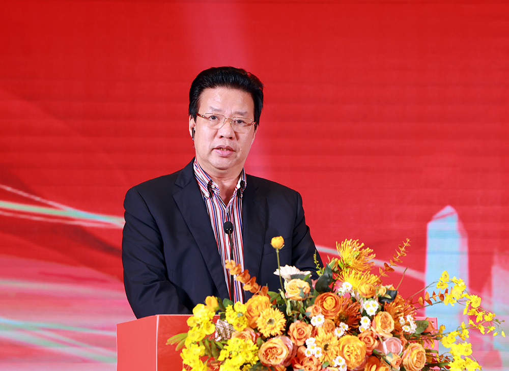 商会第三届理事会第八次会议暨新春团拜会在广州召开 商会第三届理事会第八次会议暨新春团拜会在广州召开