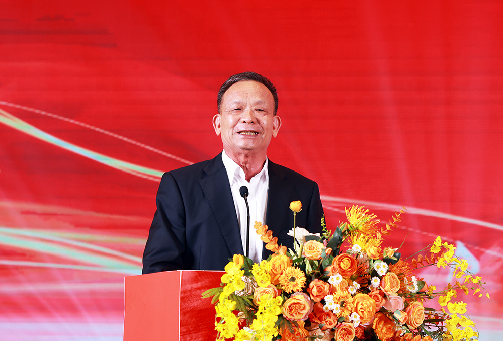 商会第三届理事会第八次会议暨新春团拜会在广州召开 商会第三届理事会第八次会议暨新春团拜会在广州召开