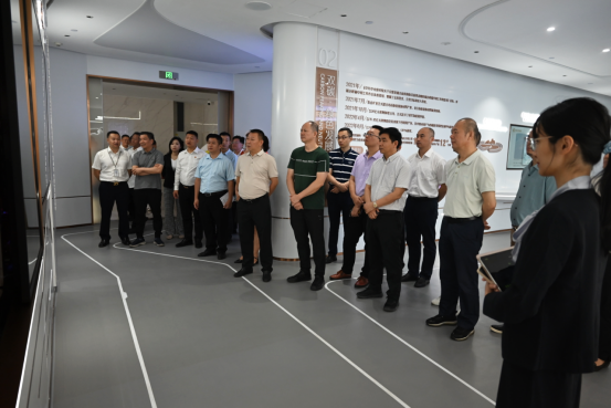 广州市驻穗机构商协会赴龙岩进行商务考察,执行会长苏其远参加 广州市驻穗机构商协会赴龙岩进行商务考察,执行会长苏其远参加