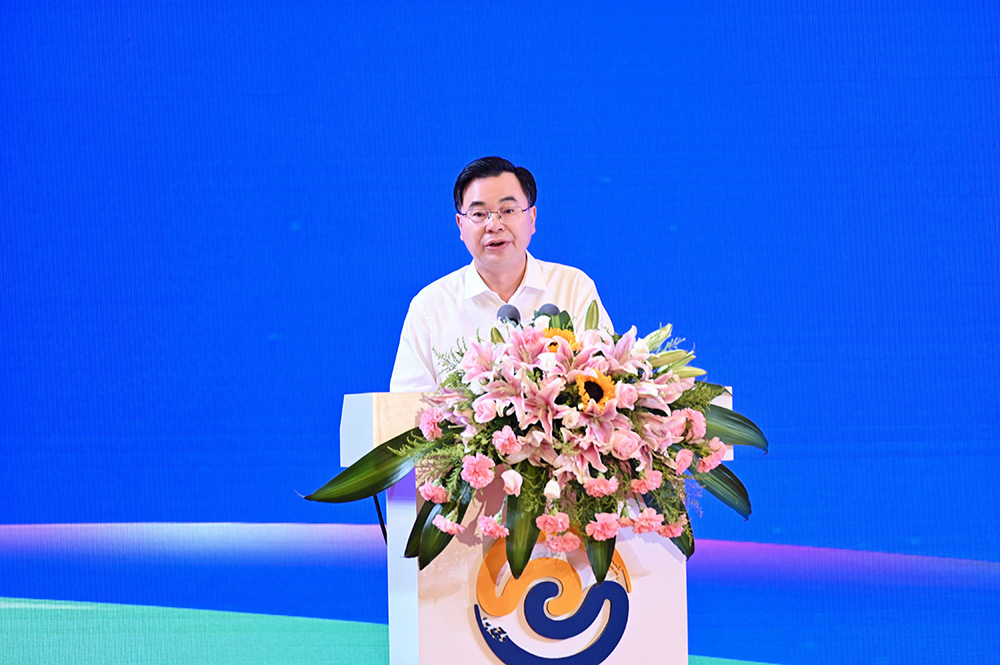 闽商投融资大会在兰州隆重举行,执行会长吴志民、聂静洁参加会议 闽商投融资大会在兰州隆重举行,执行会长吴志民、聂静洁参加会议