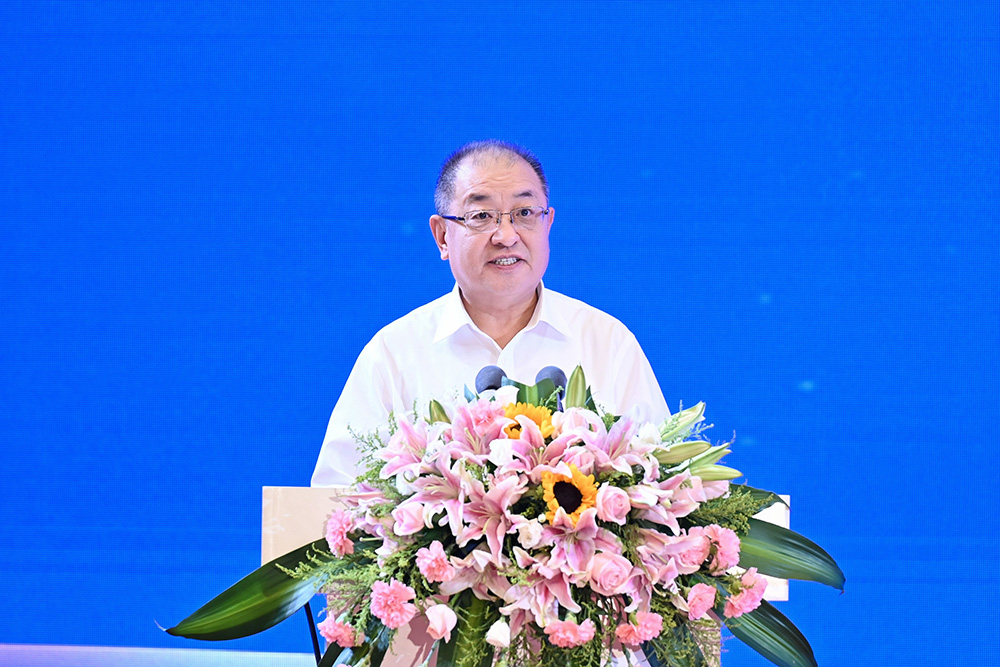 闽商投融资大会在兰州隆重举行,执行会长吴志民、聂静洁参加会议 闽商投融资大会在兰州隆重举行,执行会长吴志民、聂静洁参加会议