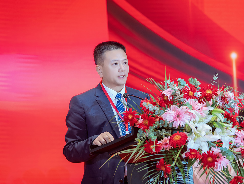 广东省福建宁德商会换届,朱东炫当选为新一届会长 广东省福建宁德商会换届,朱东炫当选为新一届会长